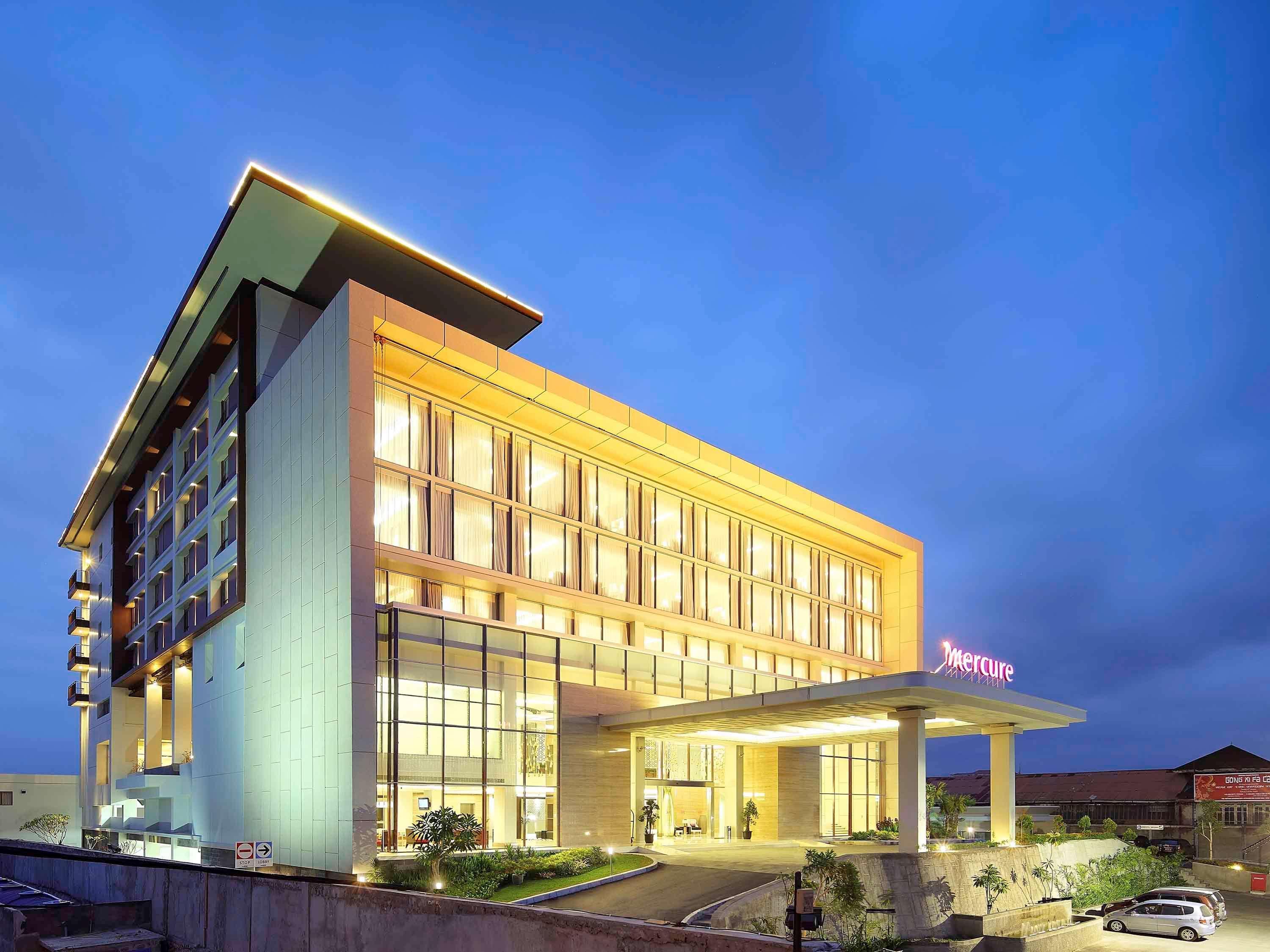 Mercure Padang Exterior foto