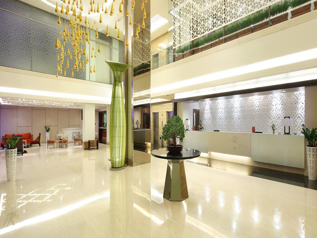 Mercure Padang Exterior foto